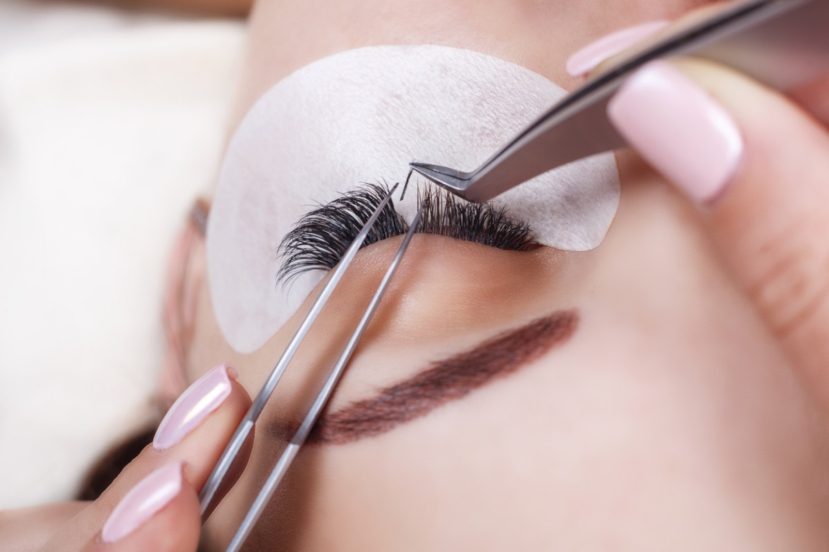 Your business can benefit from eyelash packaging for a variety of reasons